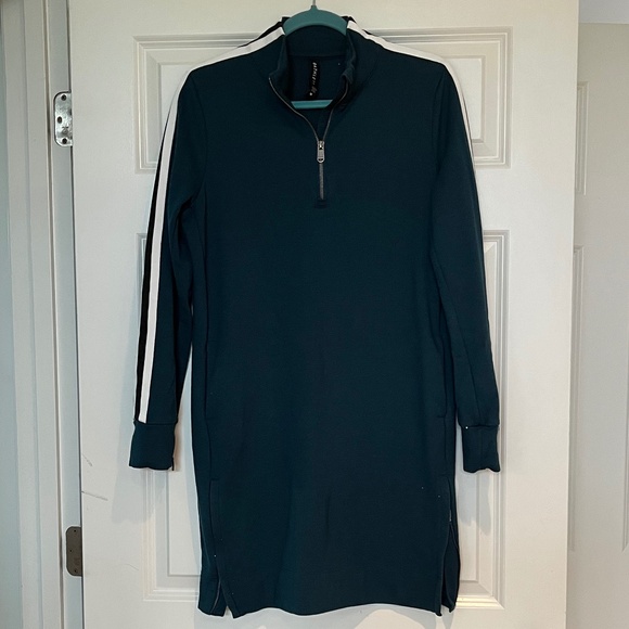 Athleta Dresses & Skirts - Athleta sweatshirt dress medium
